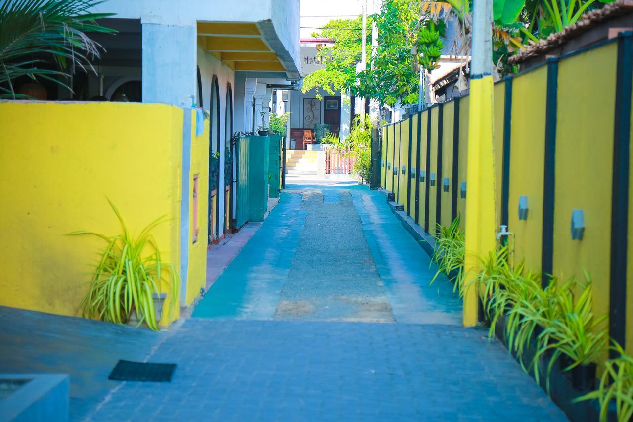 Funky Hotel Hikkaduwa Exterior photo